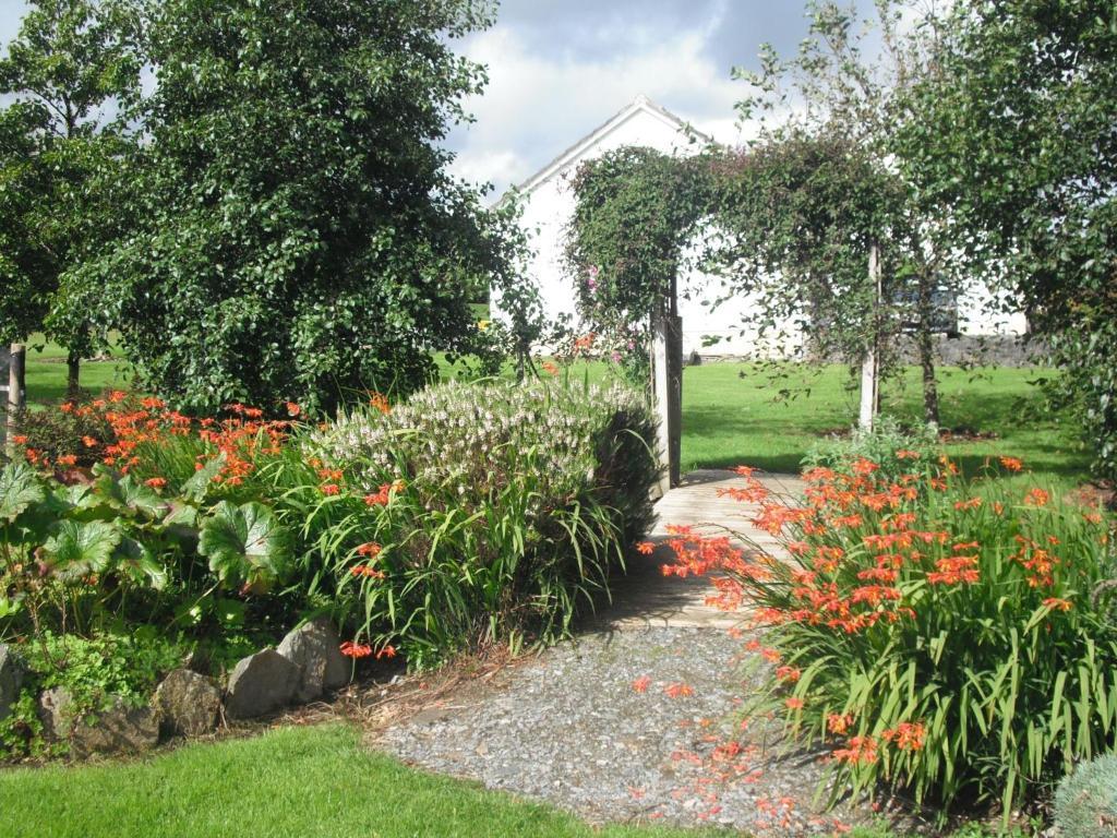 Cornerstones B&B Moyard Luaran gambar